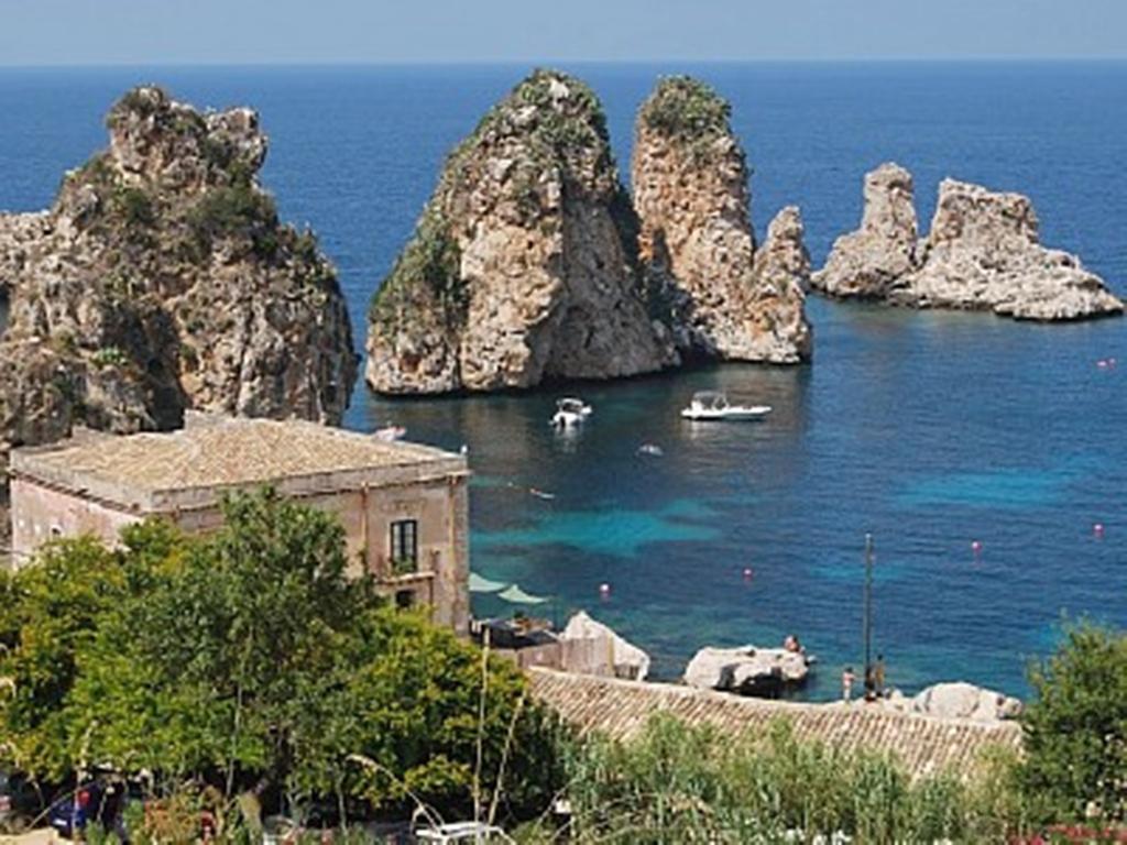 Casa Vacanze Kristel Balestrate Cameră foto